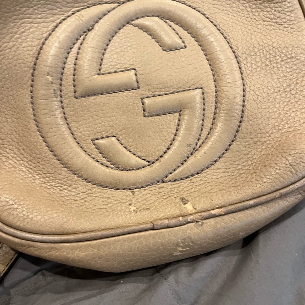 Gucci Beige/Tan Soho Disco Leather Crossbody Bag with Tassel - Picture 5 of 15